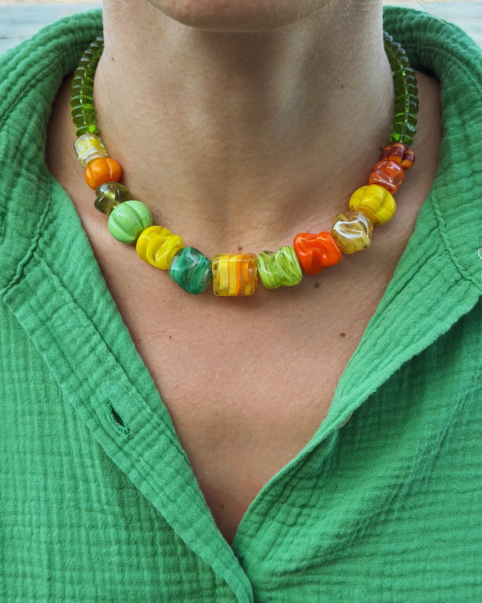 RANKŲ DARBO VĖRINYS - ATSPINDYS